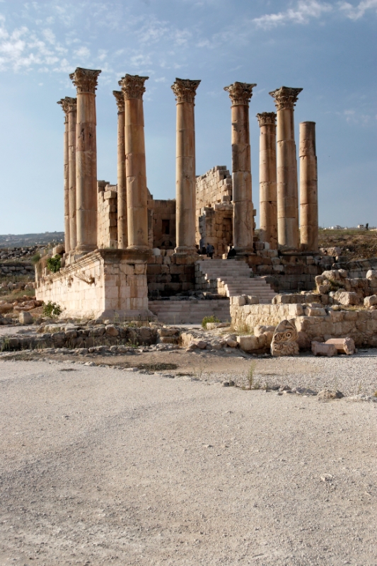 Roman ruins, Jerash Jordan 6.jpg - Roman ruins